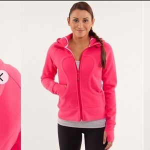 Lululemon Scuba Hoodie *Stretch
Bon Bon